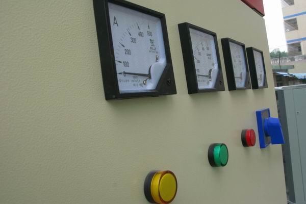 古塔配电柜-3683讲讲配电柜注意事项